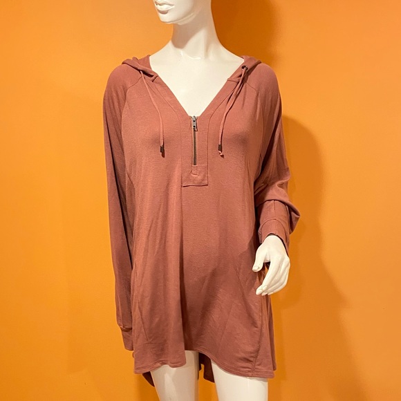 Cable & Gauge Tops - Cable & Gauge pink quarter-zip hooded tunic shirt
